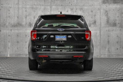 Photo 2 of 47 of 2016 Ford Utility Police Interceptor Base