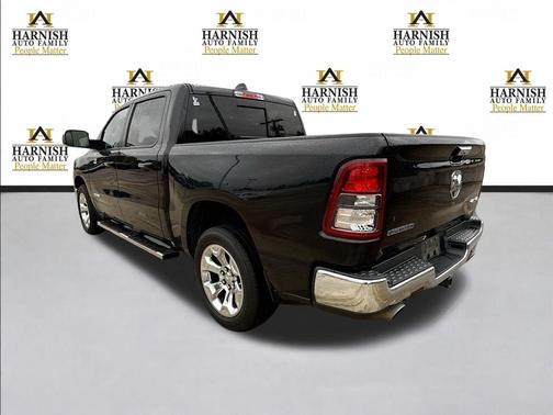 Diamond Black Crystal Pearlcoat 2020 RAM 1500 Big Horn/Lone Star