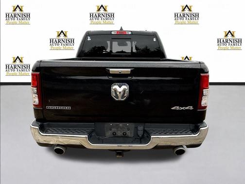 Diamond Black Crystal Pearlcoat 2020 RAM 1500 Big Horn/Lone Star