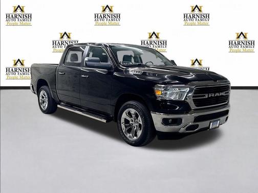 Diamond Black Crystal Pearlcoat 2020 RAM 1500 Big Horn/Lone Star