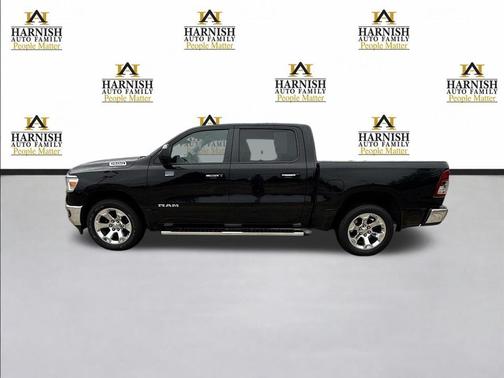 Diamond Black Crystal Pearlcoat 2020 RAM 1500 Big Horn/Lone Star