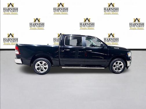 Diamond Black Crystal Pearlcoat 2020 RAM 1500 Big Horn/Lone Star