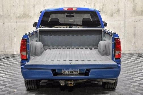 Photo 3 of 45 of 2004 Chevrolet Silverado 1500 SS Extended Cab
