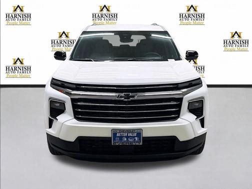 Summit White 2026 Chevrolet Traverse LT