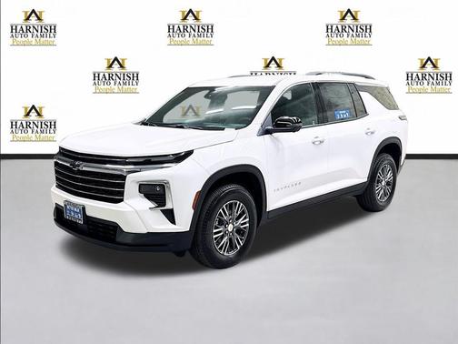 Summit White 2026 Chevrolet Traverse LT