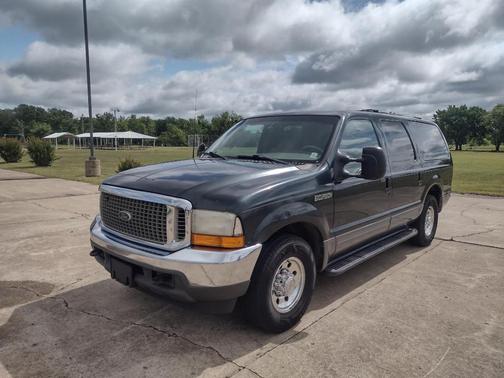 2001 Ford Excursion XLT