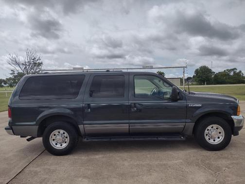 2001 Ford Excursion XLT