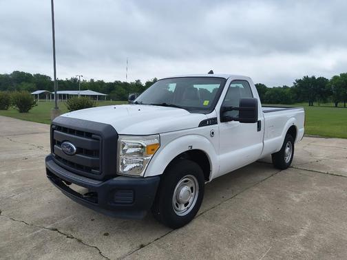 White 2013 Ford F-250 XL