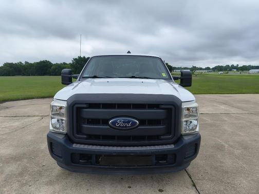 White 2013 Ford F-250 XL