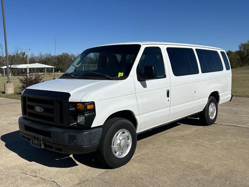 2013 Ford E350 Super Duty XL