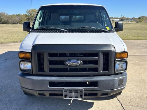2013 Ford E350 Super Duty XL