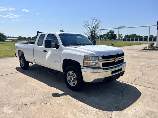 White 2013 Chevrolet Silverado 2500 Work Truck