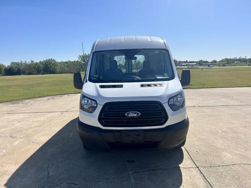 2019 Ford Transit-250 148 WB Medium Roof Cargo