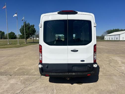 2019 Ford Transit-250 148 WB Medium Roof Cargo