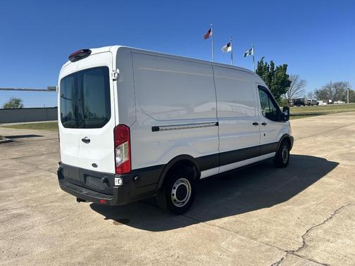 2019 Ford Transit-250 148 WB Medium Roof Cargo