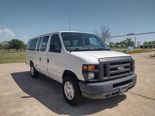 2013 Ford E350 Super Duty XL