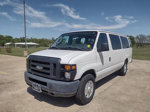 2013 Ford E350 Super Duty XL