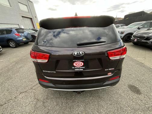 2016 Kia Sorento EX