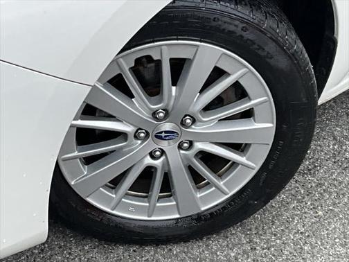 2018 Subaru Impreza 2.0i Premium