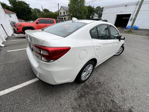 2018 Subaru Impreza 2.0i Premium