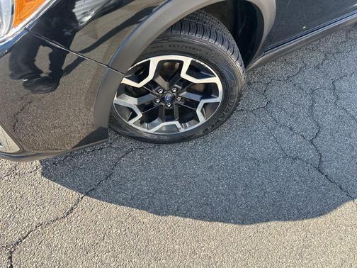 Crystal Black Silica 2017 Subaru Crosstrek 2.0i Premium