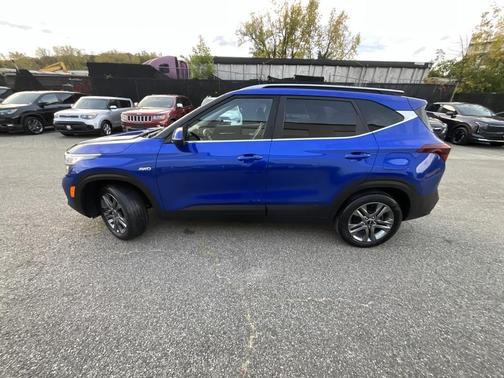 2022 Kia Seltos S