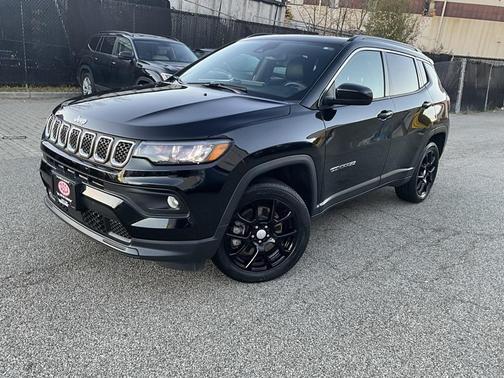 2023 Jeep Compass Latitude Lux