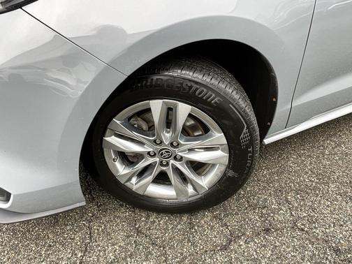 2023 Toyota Sienna Woodland Edition 7-Passenger