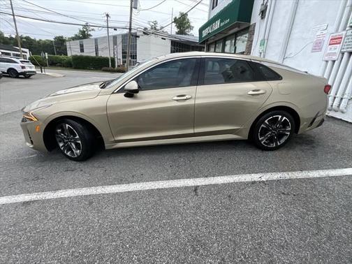 2022 Kia K5 EX