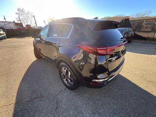 2022 Kia Sportage EX
