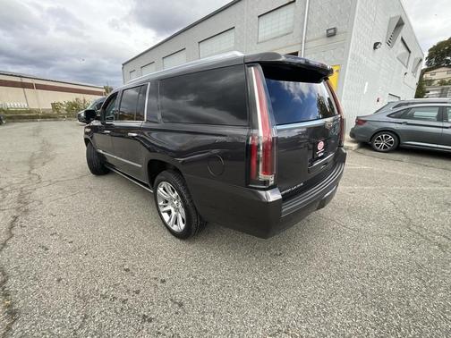 2016 Cadillac Escalade ESV Premium