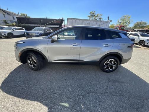 2025 Kia Sportage LX
