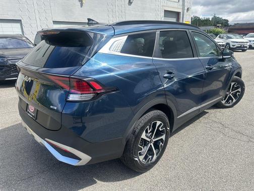 Vesta Blue 2024 Kia Sportage Hybrid EX