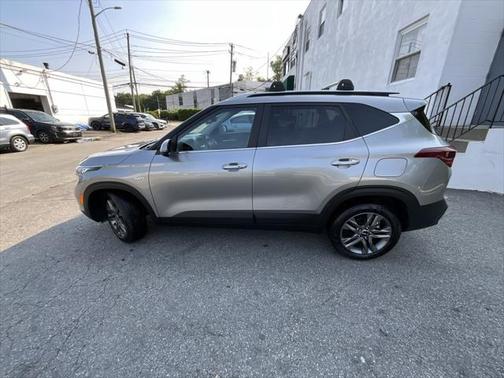 2023 Kia Seltos S