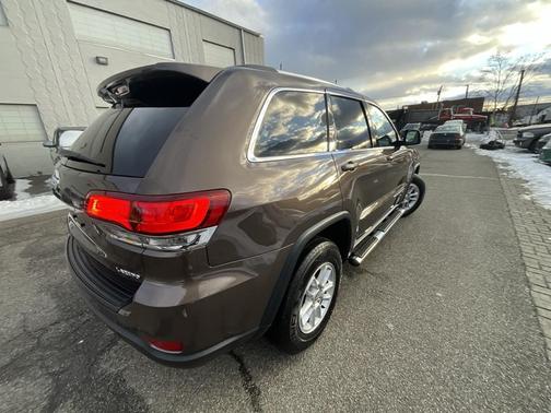 2020 Jeep Grand Cherokee Laredo
