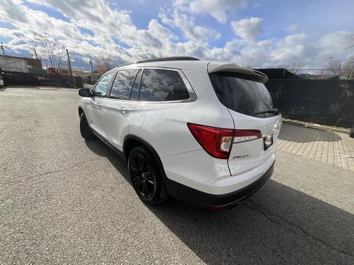 2022 Honda Pilot AWD Special Edition