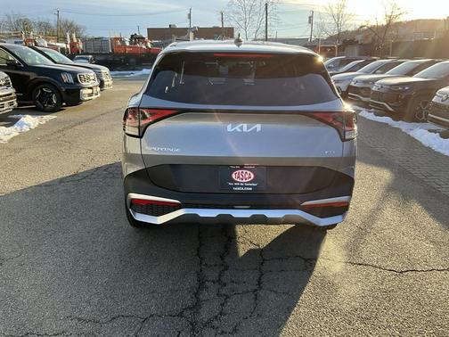 2024 Kia Sportage LX