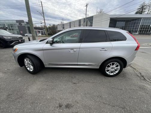 2016 Volvo XC60 T5 Premier
