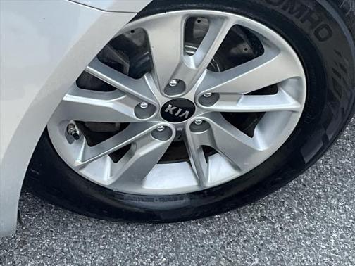 2017 Kia Optima LX