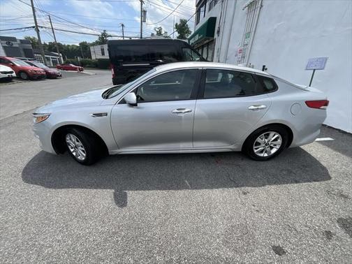2017 Kia Optima LX
