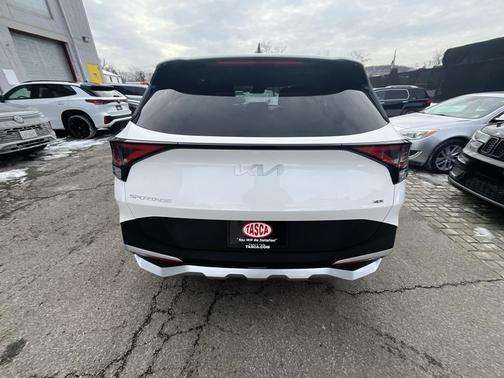 2023 Kia Sportage LX