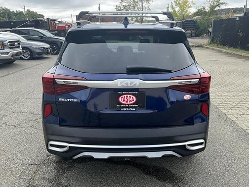 2023 Kia Seltos EX
