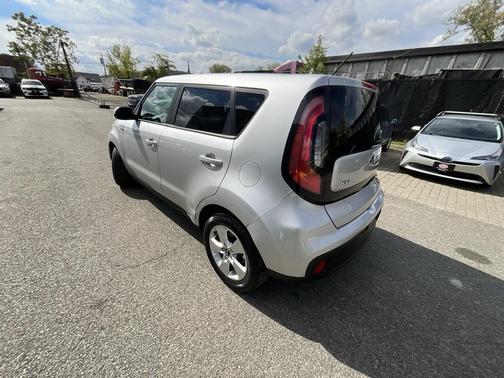 2018 Kia Soul Base