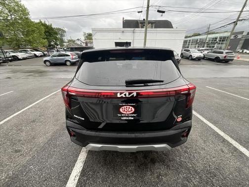 2025 Kia Seltos LX