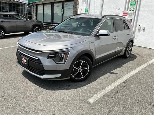 2023 Kia Niro Plug-In Hybrid EX