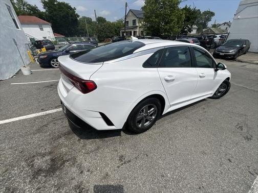 2022 Kia K5 LXS