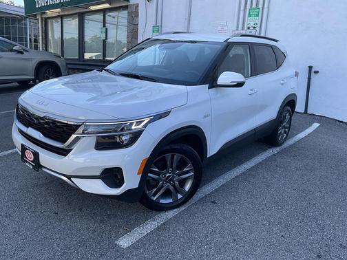 2023 Kia Seltos S
