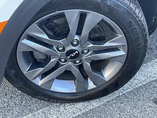 2023 Kia Seltos S