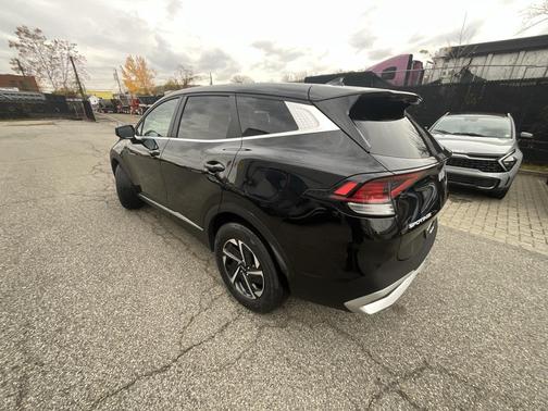 2023 Kia Sportage Hybrid LX