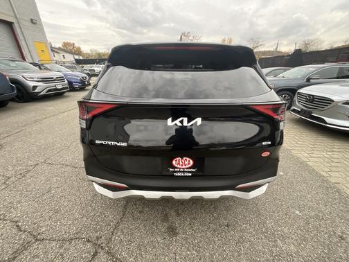 2023 Kia Sportage Hybrid LX